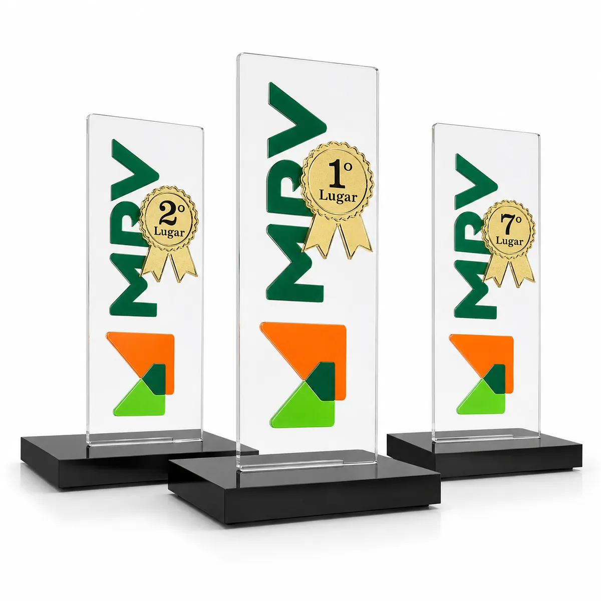 Conjunto de troféus personalizados produzidos em acrílico